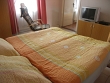 Wohn-/Schlafzimmer (Bungalow)